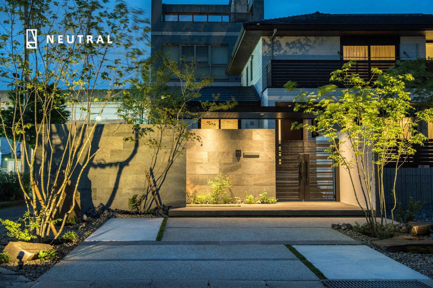 雑草だらけの庭を「手入れ不要の楽園」に変えるまでの全記録と費用のすべて