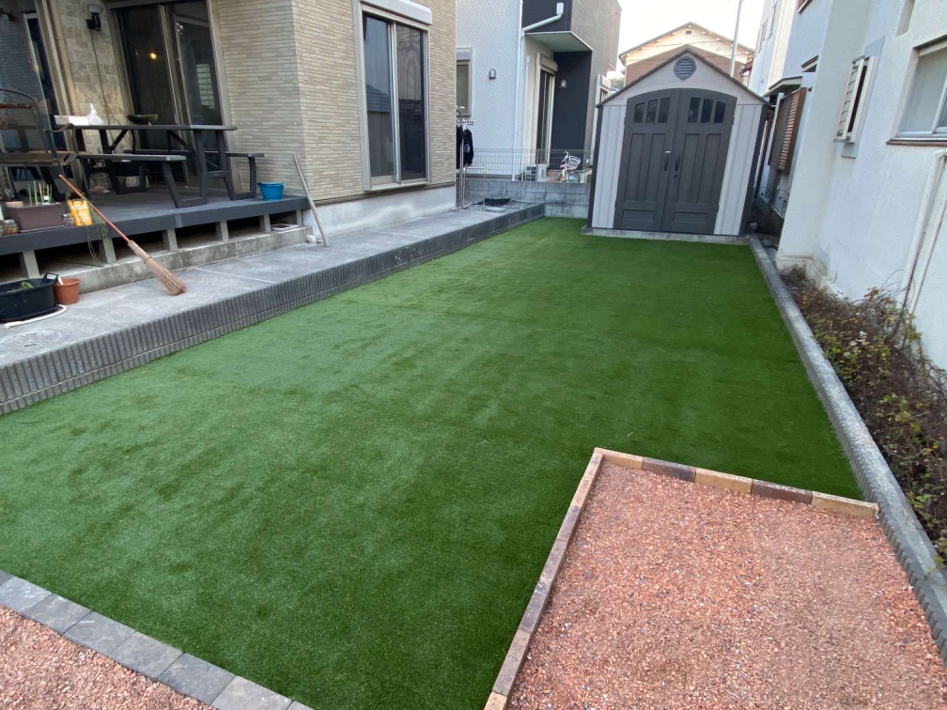 【2026年最新】人工芝設置費用の完全ガイド!相場と安く抑える7つの裏技